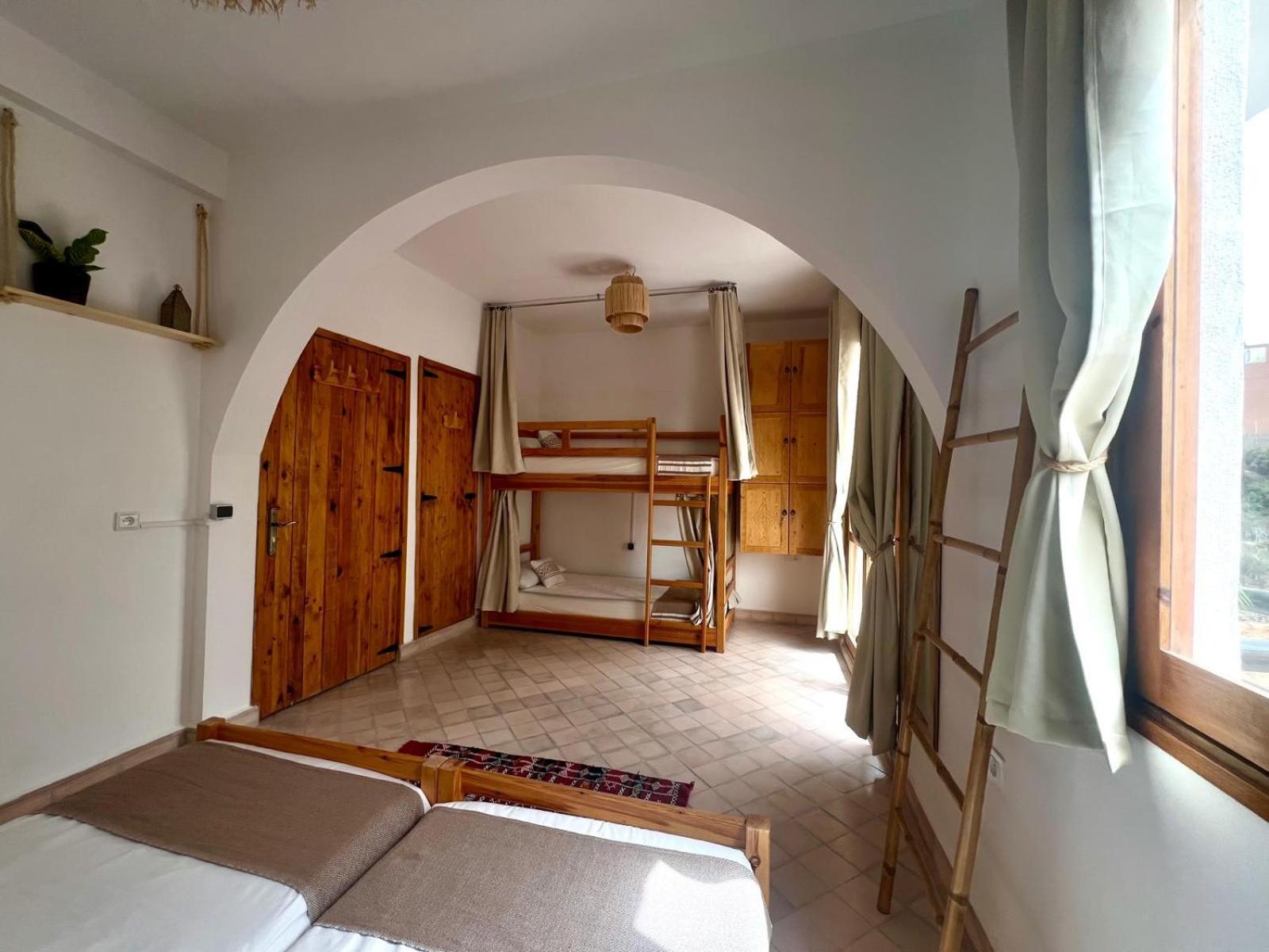 Auberge de jeunesse Maktub Surf House à Tamraght Chambre photo